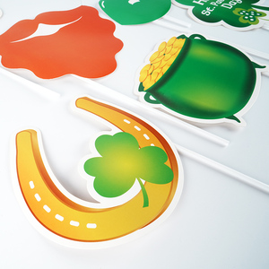 Kit per Festa di San Patrizio in Vendita, 10 Pezzi di Accessori Fotografici con Scritta 'Happy St. Patrick's Day' e Quadrifoglio Verde Portafortuna - Product Image 5