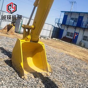 รถขุดโคมัตสึ PC200 มือสอง ขนาด 20 ตัน โครงสร้างแข็งแรง ใช้งานได้อย่างสบาย ปลอดภัย มั่นคง ควบคุมได้ดี ทนทาน ใช้งานได้ยาวนาน - Product Image 4