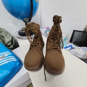 Bottes tactiques mi-mollet TSB4 Super Summer respirantes marron café, chaussures de randonnée, de camping et de sport, baskets tactiques. - Product Image 2
