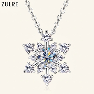 Collier Pendentif Flocon de Neige Ice Flower Tendance et Élégant en Argent 925 Plaqué Rhodium/Or avec Moissanite 6,5mm, 3mm et 2mm - Product Image 1