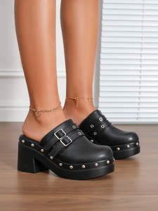 נעלי נשים עם עקבים גבוהים ורחבים, סנדלים בצבע אחיד עם אבזמי קרסול, פלטפורמה עבה וניטים ממתכת. - Product Image 4