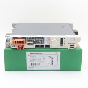 Nouveau variateur de fréquence AC Lexium 32 Series lxm32ad18n4 LXM32AD18N4 d'origine en stock - Product Image 1