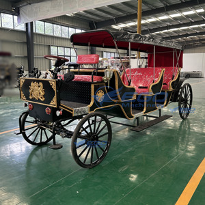 Three <b>Rows</b> of Sightseeing Carriages, Black Electric Carriages and Luxurious Sightseeing Bus Wedding Carriages Sell Well - Product Image 3
