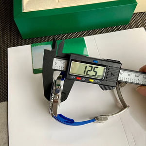 Un cadran rotatif réversible, avec une lumière nocturne extrêmement puissante, adapté à diverses occasions. Montre mécanique pour homme - Product Image 6