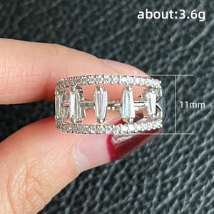 Anillo de Cóctel Geométrico F1594 para Mujer, con Circonita Cúbica Creada en Laboratorio, Corte Esmeralda, Engaste Pavé, Anillos de Moda para Boda - Product Image 5