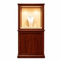 Schmuck-Vitrine im Vintage-Stil Glas-Schaukasten für Kunst und Sammlerstücke Maßgefertigte Metall-Holz-Vitrine für Einzelhandel Luxuriöse LED-Beleuchtung