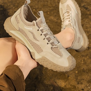 Nouvelles chaussures de course pour hommes, respirantes, en mesh léger, avec semelle intermédiaire en caoutchouc, bout rond, antidérapantes, à enfiler, pour le travail - Product Image 3