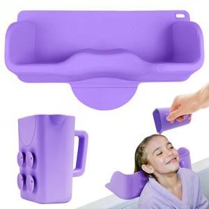Gobelet de rinçage en silicone sans BPA pour le bain de bébé, avec ventouse souple pour un rinçage sans larmes - Product Image 3