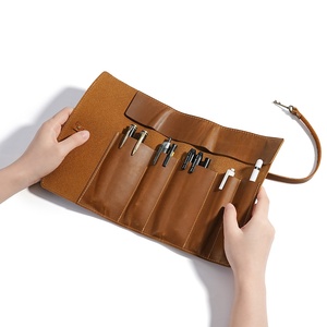 Astuccio da Viaggio Arrotolabile in Vera Pelle Personalizzato OEM ODM per Penne Stilografiche, Matite e Penne a Sfera - Custodia per <span class=keywords><strong>Artisti</strong></span> - Product Image 3