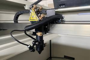 יעילות גבוהה 100w 130w 150 180w 300w w co2 1610 מכונת לייזר/1390/6090-אקריליק & עור עץ דיוק - Product Image 3