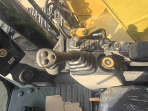 รถขุดตีนตะขาบ Caterpillar 320GC มือสอง สำหรับอุตสาหกรรมก่อสร้าง ราคาดี - Product Image 5