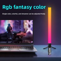Trépied de bureau avec lumière ambiante LED sensible au son, lumière rythmique 360° °   Lumières décoratives de jeu illuminées dans un style gaming