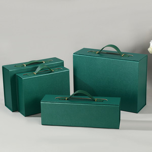 Caja de Regalo Plegable Shengcan con Cierre Magnético y Asa, Empaque Rígido de Papel para Regalos de Ropa - Product Image 6