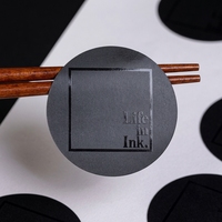 Autocollants d'emballage imperméables personnalisés imprimés sur mesure, étiquettes de produits avec logo personnalisé pour la promotion et l'utilisation en épicerie