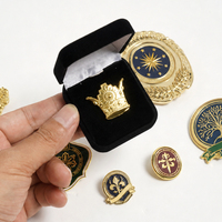 Fabricant de badges et épingles de revers en métal, vente en gros de broches, épingles en émail personnalisées avec logo, épingles en émail souple et dur sur mesure