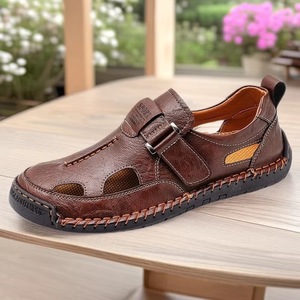 2026 New Light Walking Shoes <b>Men</b> Buckle Strap <b>Clogs</b> Breathable Casual Shoes Designed For Daily Relaxed Activities - Product Image 3
