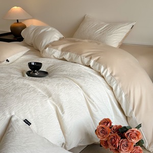 Parure <span class=keywords><strong>de</strong></span> lit unie infroissable avec <span class=keywords><strong>drap</strong></span>-<span class=keywords><strong>housse</strong></span> à poches profondes pour hôtels, complexes hôteliers et chambres d'hôtes - Product Image 1