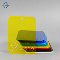 Feuille acrylique PMMA jaune semi-transparente, panneau de verre organique antistatique plié à chaud sur mesure pour la fabrication de caissons lumineux