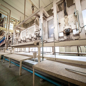 Оптовая продажа высококачественных первоклассных необработанных древесноволокнистых плит (ДСП) 4*8 футов, 3 мм, 9 мм, 12 мм, 18 мм, МДФ, ХДФ, древесно-волоконные панели - Product Image 4