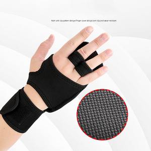 Guantes de entrenamiento para levantamiento de pesas con correas transpirables Barra horizontal Guardamanos deportivo - Product Image 1