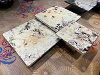 Table basse carrée en marbre minimaliste italienne, design luxueux et élégant pour un salon moderne et épuré