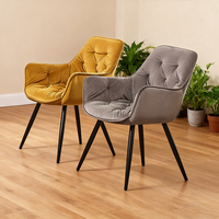 Chaise de salle à manger rembourrée en velours, très vendue, avec pieds en métal noir, accoudoirs confortables, pour la salle à manger à domicile