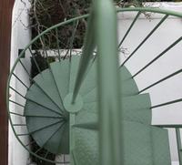 Escalier en spirale en acier galvanisé sur mesure |   Modèle moderne pour bureau en grenier, terrasse, certifié CE