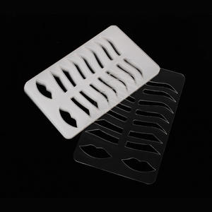 PMU แม่แบบสำหรับการฝึกเขียนคิ้วแบบใส,ใช้ซ้ำได้แม่แบบการ<span class=keywords><strong>วาด</strong></span>คิ้วสำหรับการฝึกริมฝีปากคิ้วด้วยใบมีดขนาดเล็ก - Product Image 2