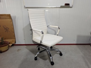 <span class=keywords><strong>Chaise</strong></span> de bureau pivotante de direction de <span class=keywords><strong>haute</strong></span> qualité en cuir marron - Product Image 6