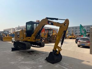 Miniexcavadora Usada CAT 306E2, Excavadora Hidráulica de 6 Toneladas con Cabina Cerrada y Pala Frontal - Product Image 2