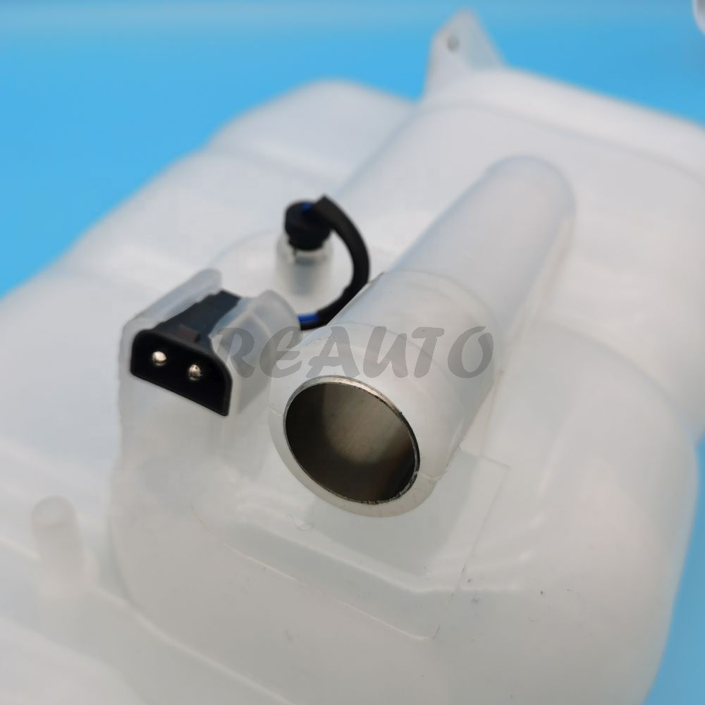 OEM 1674918 20517005 23262062 3979764 Expansion Tank for
