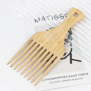 Logo personnalisé emballage <span class=keywords><strong>Afro</strong></span> Pick Peigne <span class=keywords><strong>Barber</strong></span> Styling Large Dent Bambou Bois Barbe Peigne À La Mode Portable Outil De Coiffure - Product Image 6