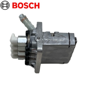 <span class=keywords><strong>Pompe</strong></span> d'<span class=keywords><strong>injection</strong></span> de carburant Kubota 16060-51013 V1305 V1505 Excavateur de machines de construction de moteurs <span class=keywords><strong>Pompe</strong></span> d'<span class=keywords><strong>injection</strong></span> de carburant Bosch H104206409 - Product Image 4