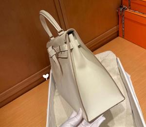 Sac à main en cuir de luxe avec logo personnalisé, étiquette privée, cousu à la main, en cuir de vachette pleine fleur, sac fourre-tout, sac à bandoulière, sacs faits à la main pour femmes - Product Image 3