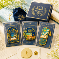 Ensemble de pin's en émail dur personnalisés sur le thème du club de lecture Moonlit Library, marque-pages, pin's de revers en métal sur le thème du thé, OEM