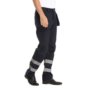Pantalon de travail de sécurité personnalisé et durable Pantalon cargo en Cordura avec poches holster et bande réfléchissante - Product Image 4