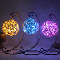 Lampe LED créative faite à la main en corde de chanvre colorée, style industriel rétro, ornement de chevet, petite veilleuse
