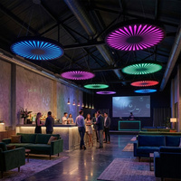 Lámpara Colgante LED RGB con Patrón Radiante, Cambio de Siete Colores, Control Remoto, Diseño Circular Tipo Rayos de Sol, para Salón, Esports