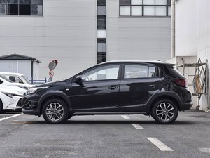 Pour <span class=keywords><strong>Yaris</strong></span> L Zhixuan 2022 1.5L Automatique Gauche R15 SUV Voiture d'occasion Intérieur Foncé SUV à Vendre - Product Image 6