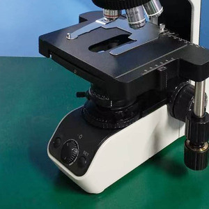 Microscope biologique Biobase 4X/10X/40X/100, microscope biologique inversé trinoculaire intelligent de laboratoire, microscope numérique à fluorescence - Product Image 5