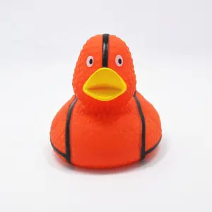 Groothandel Promotionele Custom Zachte Pvc Bad Eend Squeeze Drijvende Plastic Basketbal Rubber Duck