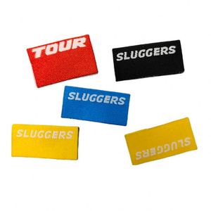 Étiquettes tissées de luxe pour vêtements en polyester, avec design de dernière génération, pour presse à chaud, étiquettes à boucle pliée pour T-shirt - Product Image 1