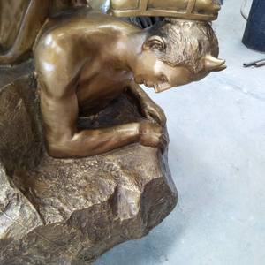 Statua d'Angelo a Grandezza Naturale Forgiata a Mano Vincentaa, Fornitore di Sculture Mitologiche - Product Image 6