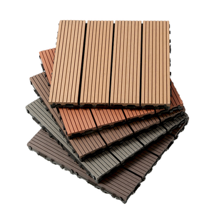 Dalles de terrasse en WPC emboîtables SHENGCHENG à prix usine, 30x30cm, avec clips de fixation pour quincaillerie en bois extérieur, pour jardins et parcs - Product Image 5