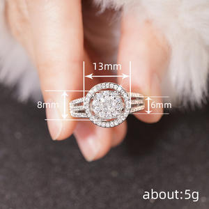 Anello in Oro Bianco con Diamante Taglio Ovale Naturale, Gioiello da Donna per Fidanzamento, Colore G con Pietre Laterali - Product Image 4