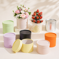 Weiße Runde Blumenbox Muttertagsgeschenk Tragbare Blumenstrauß-Geschenkbox Wiederverwendbare Hochzeits- und Party-Blumenverpackungsbox