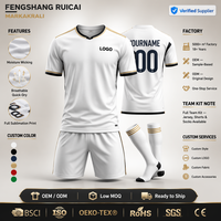 Ensemble de maillots de football personnalisés par sublimation, maillot de football en mesh respirant de qualité supérieure, short, chaussettes, nom d'équipe, numéro, logo personnalisés, OEM