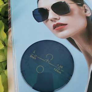 Lentes Ópticas YouLi al por Mayor, Lentes Fotocromáticas Bifocales con Filtro de Luz Azul, Color Gris/Marrón 1.56, HMC - Product Image 3