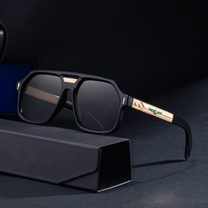 Nouvelles lunettes de soleil carrées pour hommes, monture en plastique noir et métal, protection UV400, verres de classe 2, style tendance haut de gamme - Product Image 5