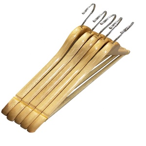 <span class=keywords><strong>Cintres</strong></span> en <span class=keywords><strong>bois</strong></span> de haute qualité en gros – <span class=keywords><strong>Cintres</strong></span> en <span class=keywords><strong>bois</strong></span> naturel courbés antidérapants pour vêtements - Product Image 5